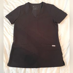 Figs Women’s Two-Pocket Black Scrub Top size XS